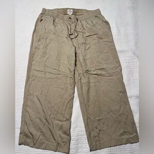 St. John’s Bay capri drawstring pants